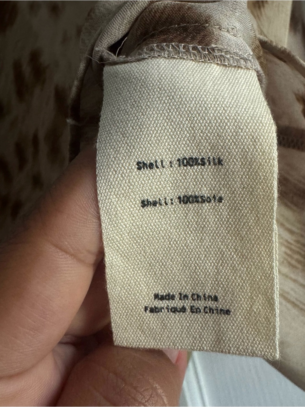 L'AGENCE Dylan Cheetah Print Silk Blouse in Cacao - Size M - Picture 4 of 4